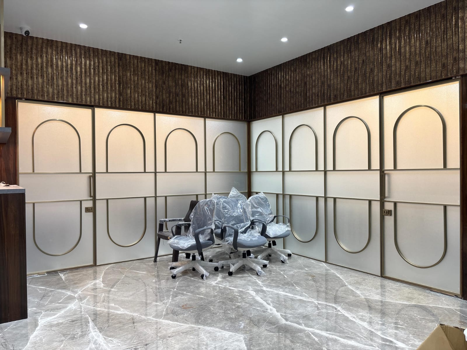 Glass Solutions Baner
