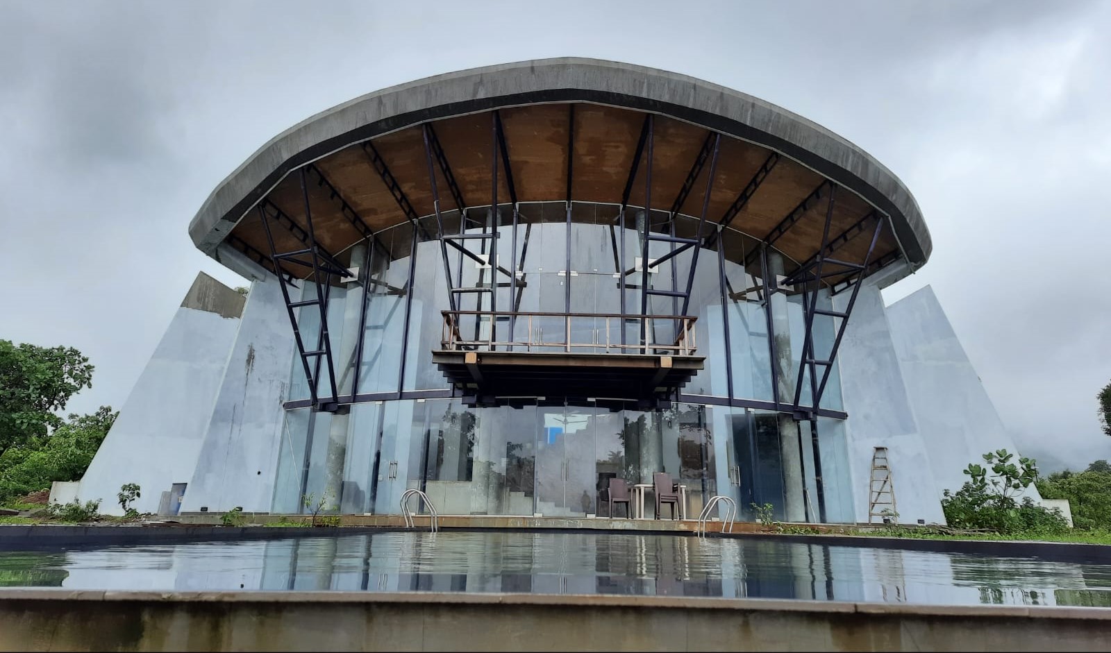 Glass Partitions and Facades